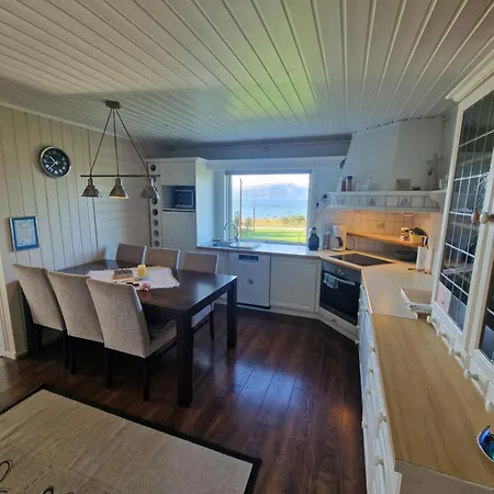 Peaceful With Ocean And Fjord Views *